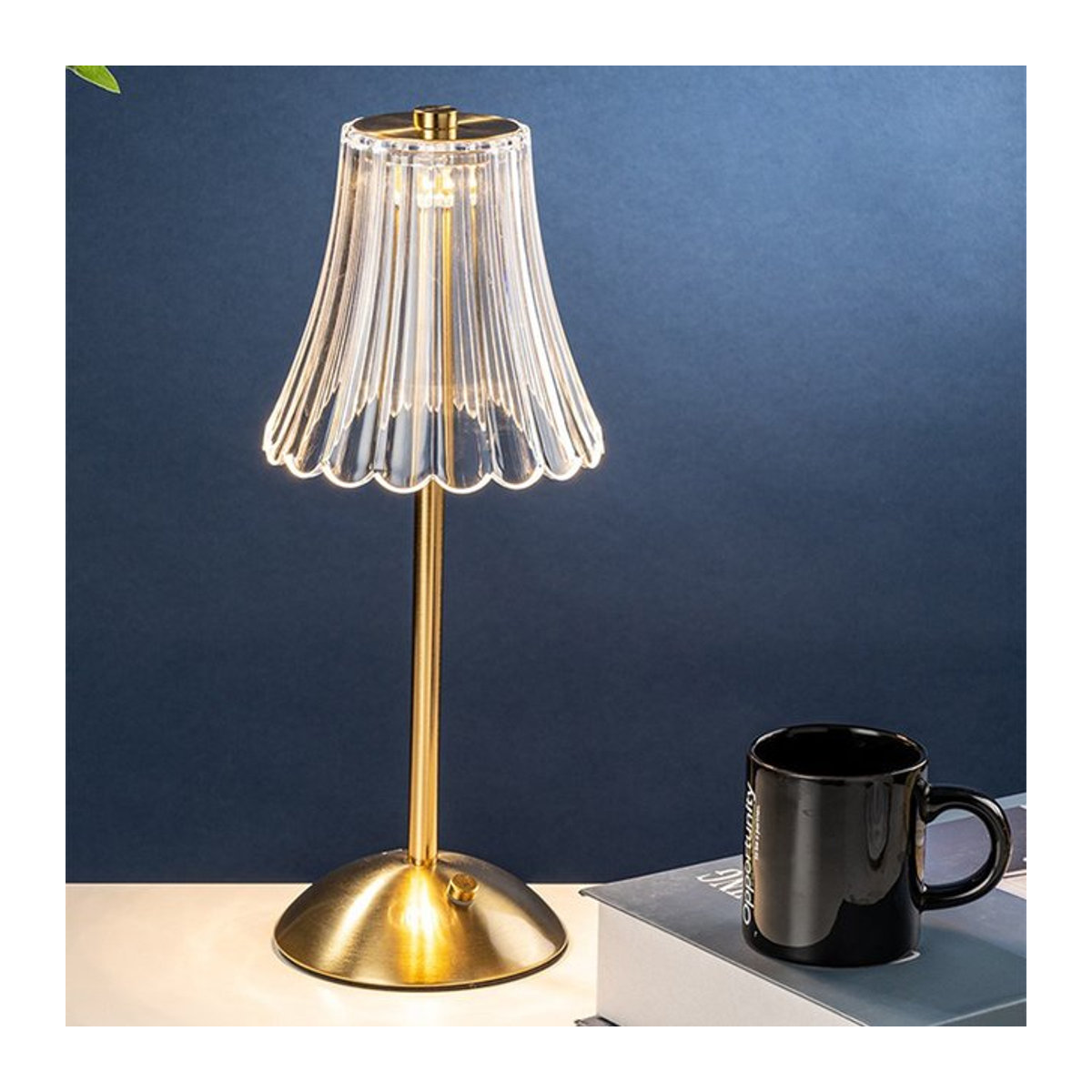 Wiederaufladbare LED Tischlampe aus Glas von lyfs mit Touch-Funktion für Schlafzimmer und Studie als moderne Atmosphäre-Dekoration - Bild 1