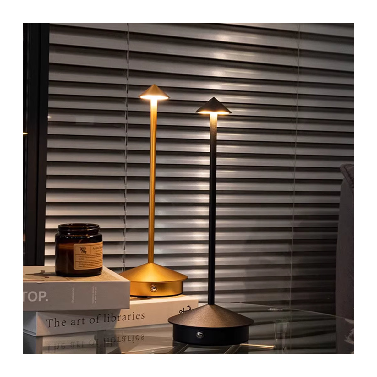 Wiederaufladbare LED Tischlampe Pina Pro in Schwarz im minimalistischen Pilz-Design für Hotel, Bar und Esszimmer - Bild 5