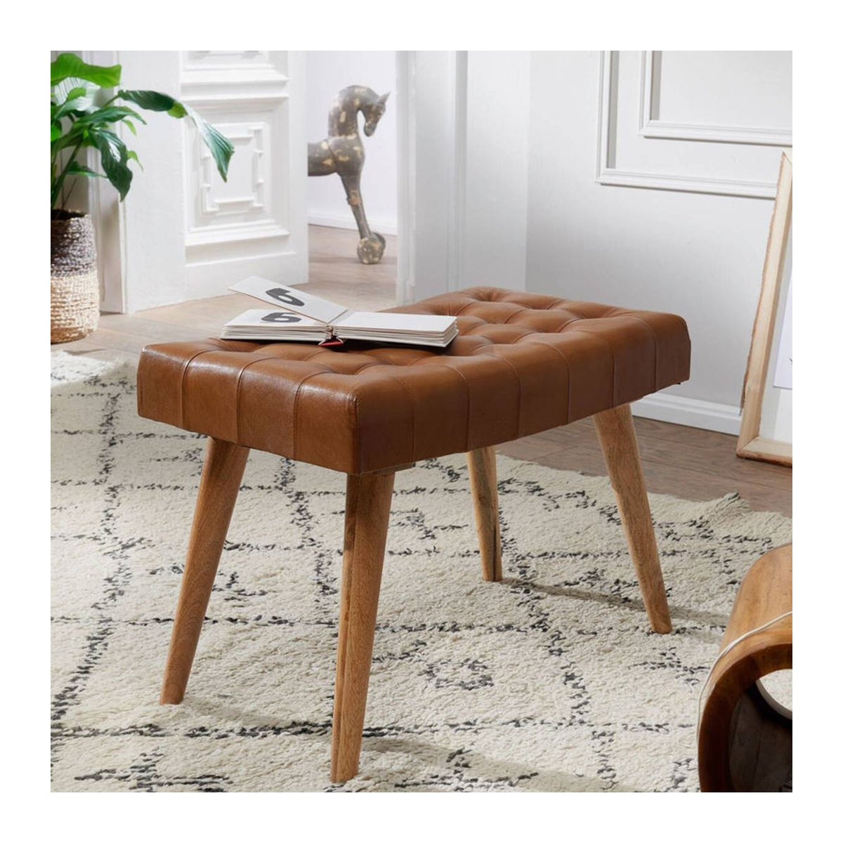 Wohnling Sitzhocker aus Echtleder und Massivholz in Braun Natur im skandinavischen Design B/H/T: 67 x 47 x 39 cm - Bild 3