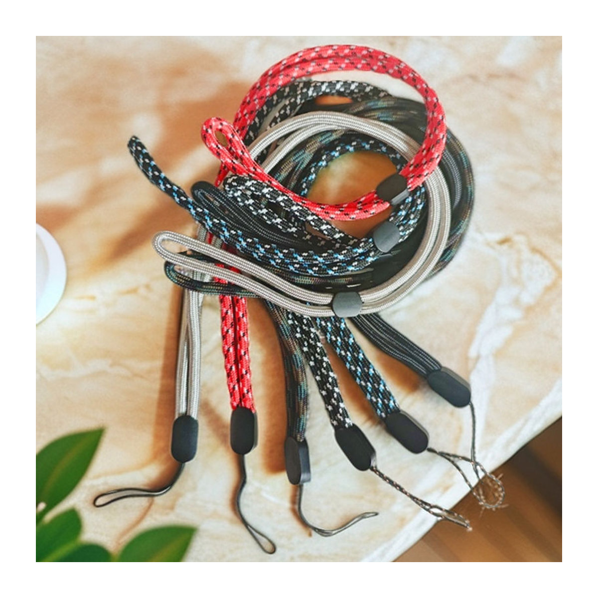 WSSHE Handy-Lanyard in Bunt als universelles Anti-Verlust-Smartphone-Zubehör für iPhone 12, 13, 14 und Xiaomi - Bild 1