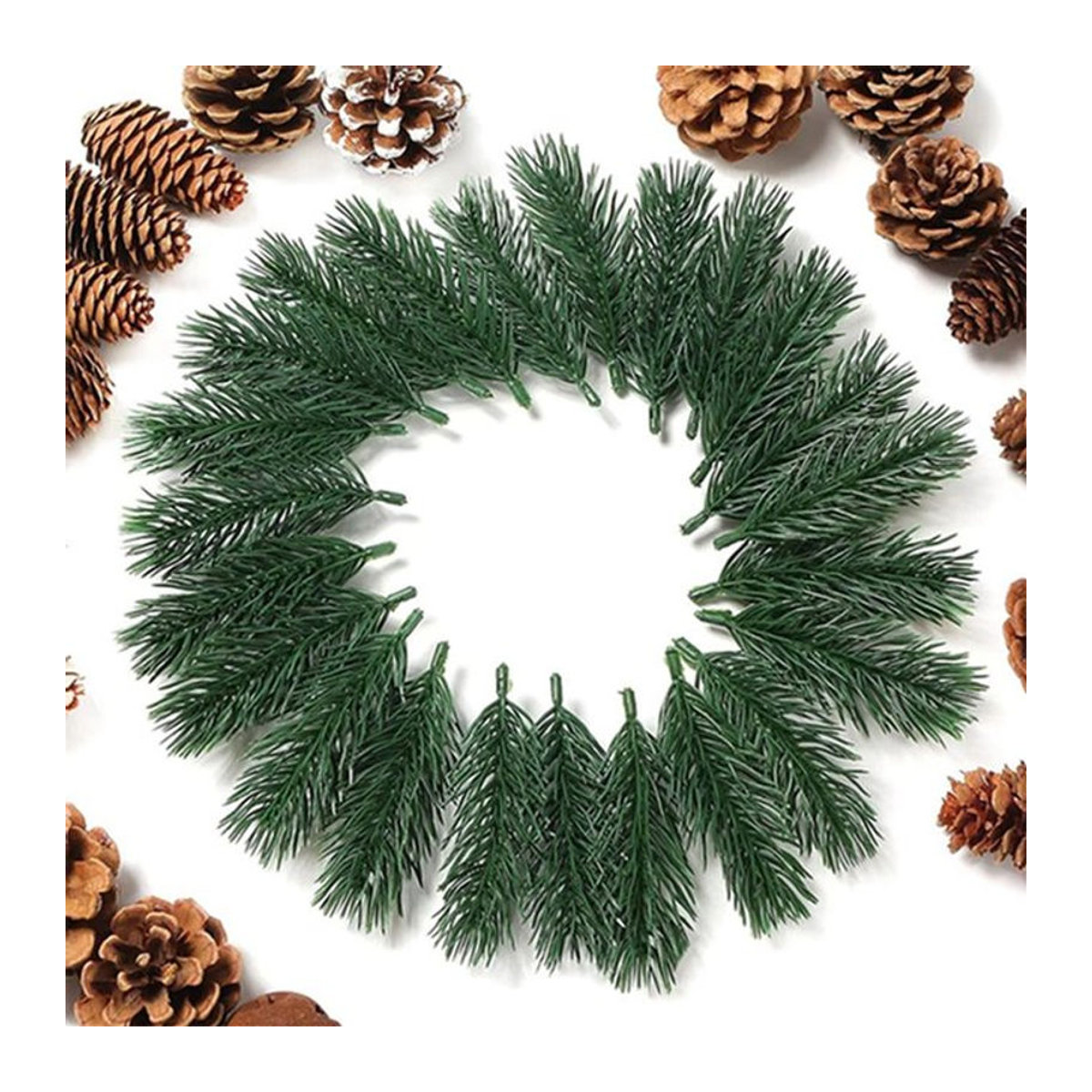 XIAOYINMO Künstliche Kiefernnadeln aus Kunststoff in Grün für Weihnachtsdekoration und DIY-Geschenke-Füllmaterial - Bild 1