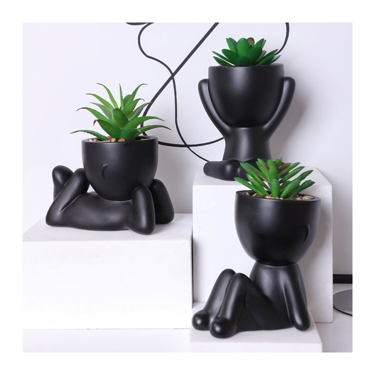 XIYA FLOWER 3er Set Künstliche Aloe Vera Sukkulenten in Cartoon Töpfen, Schwarz und Mehrfarbig, Kunststoff Pflanzen für die Dekoration - Bild 1