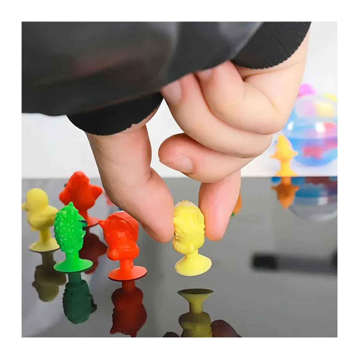 XJM Mini-Saugnapf-Monster Figuren mit Aufbewahrungsbox, mehrfarbige Kunststoff-Dekorationsfiguren für Auto, Büro und Schreibtisch - Bild 6