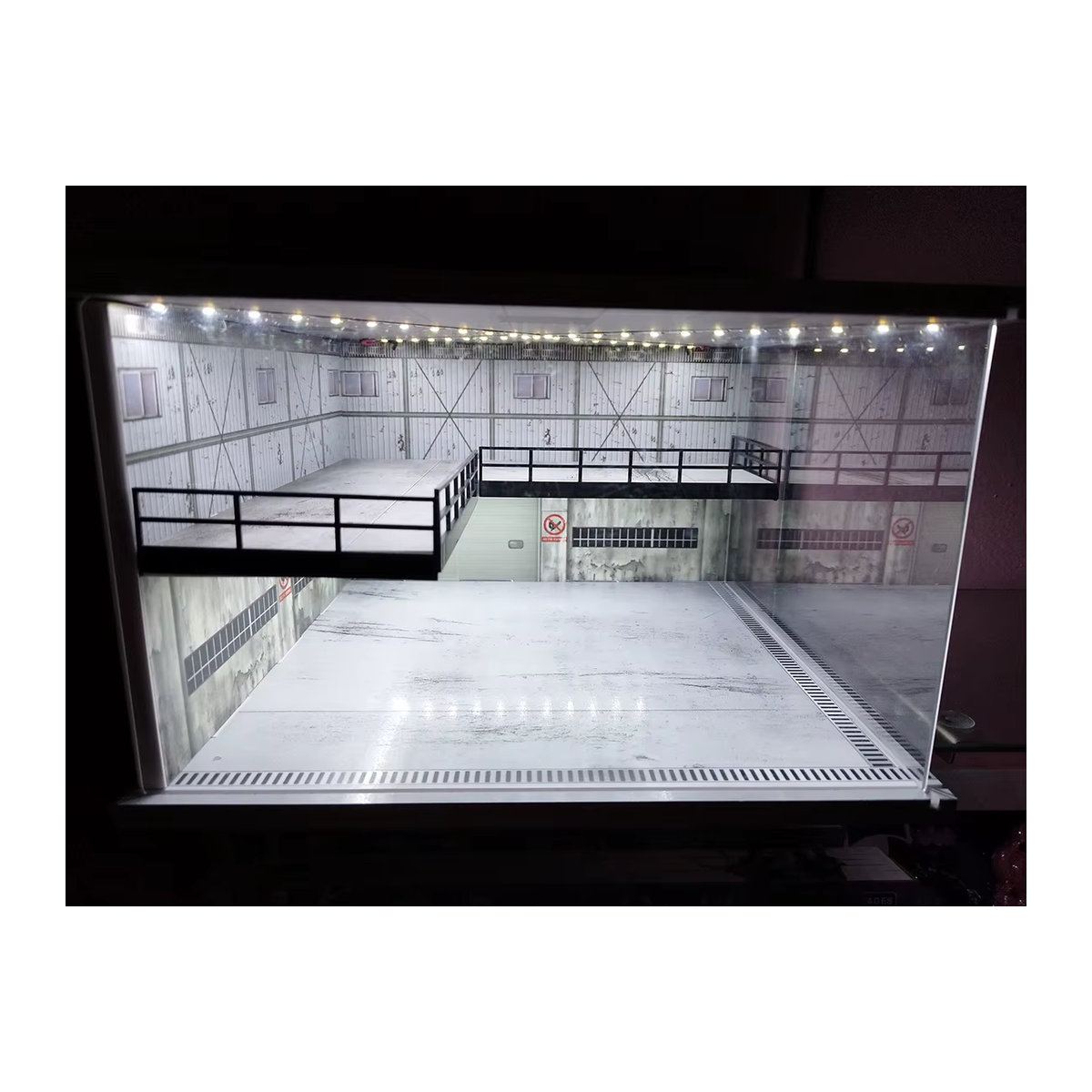 XUFAN Diorama Auto Garage Modell mit LED Beleuchtung im Industrial Design, - Bild 4