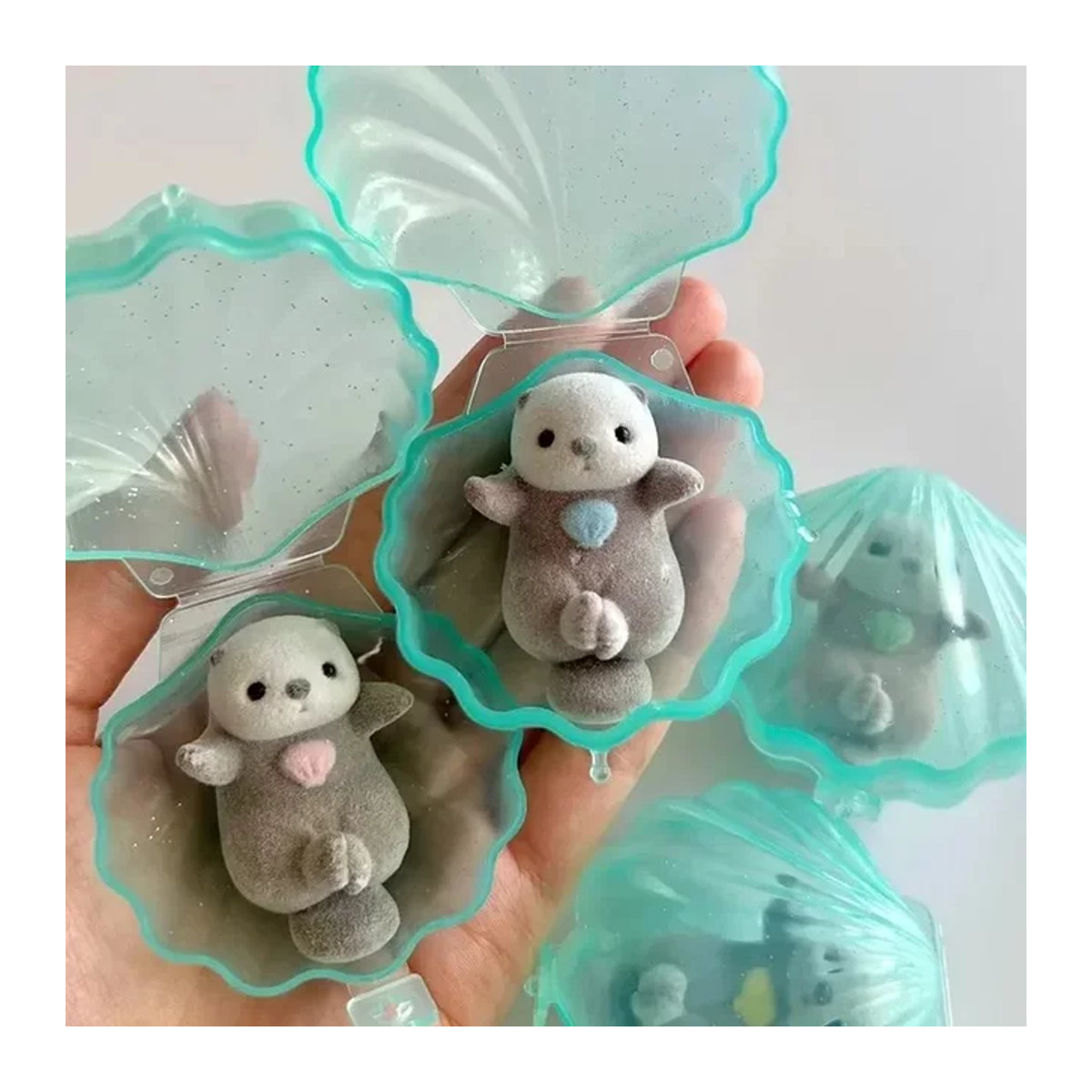 YELL Gashapon Kapsel Spielzeug Otter Figur Kawaii Tier Modell in Grau für Kinder und zur Desktop Dekoration - Bild 1
