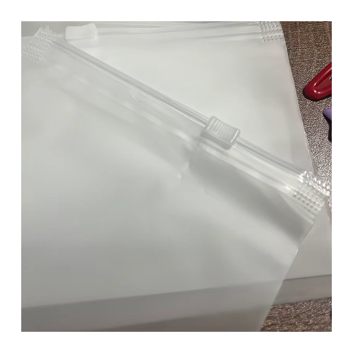 Yidensy Zipper Kunststoff Taschen 10er Set Halb Transparent Matt Weiß B: 12 cm, H: 10 cm Schmuckbeutel für Halsketten, Ohrringe und Haarspangen - Bild 4