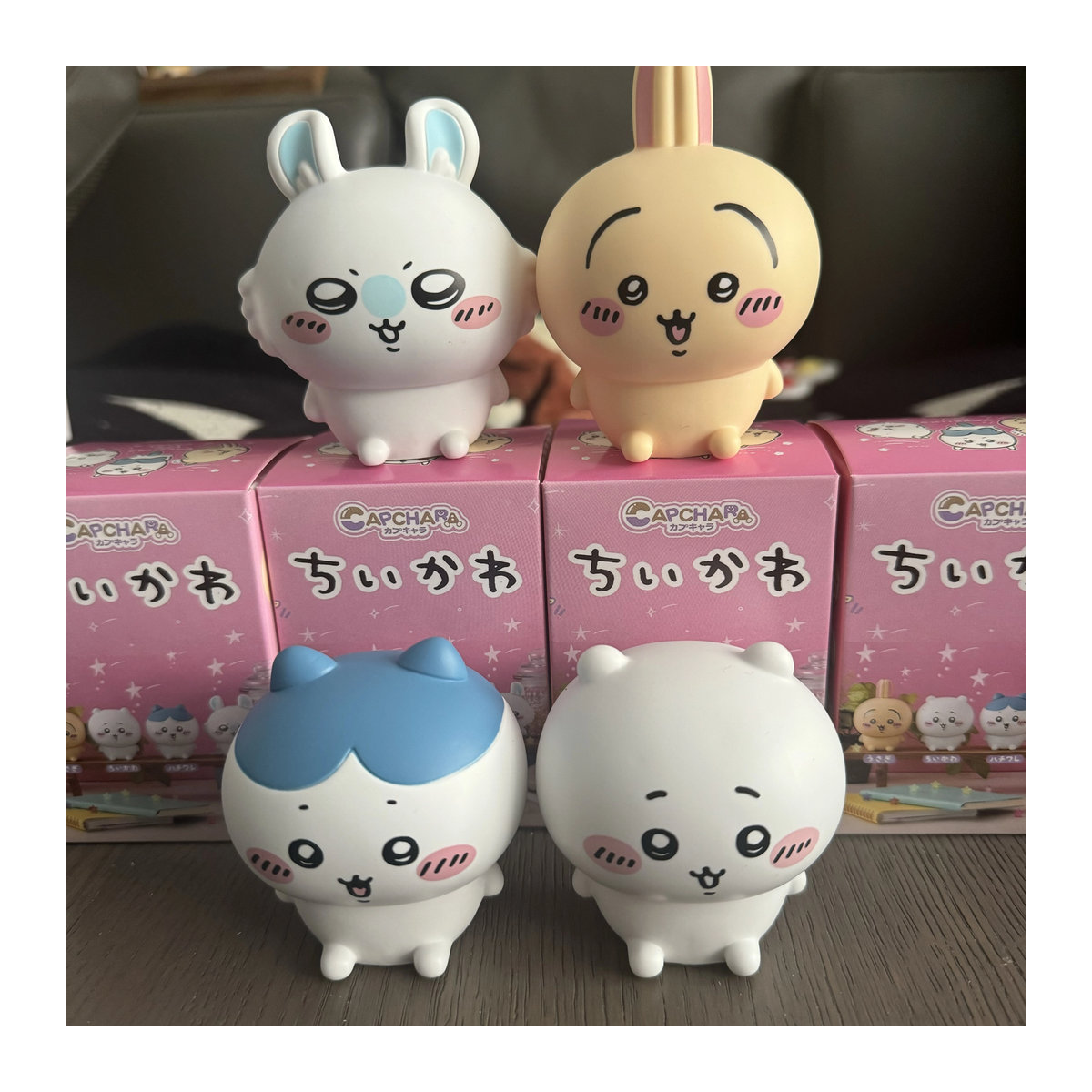 Yiji Kawaii Cartoon-Figuren Mini-Spielzeuge aus Kunststoff für die Desktop-Deko, mehrfarbig - Bild 1