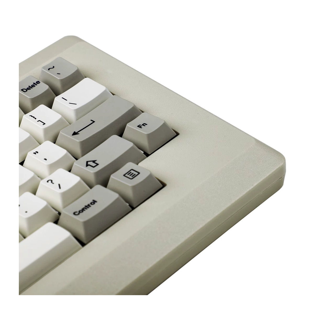 YMDK Retro Mechanische Tastatur Kit M0110 D0110 in Beige mit Hot Swap ANSI ISO Dichtung, Typ C Anschluss und Kunststoff Gehäuse - Bild 4