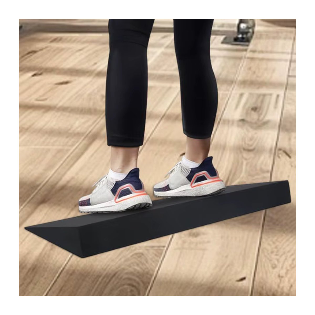 Yoga Keil Block Schwarz zur Unterstützung für Dehnübungen und Fitness - Bild 6