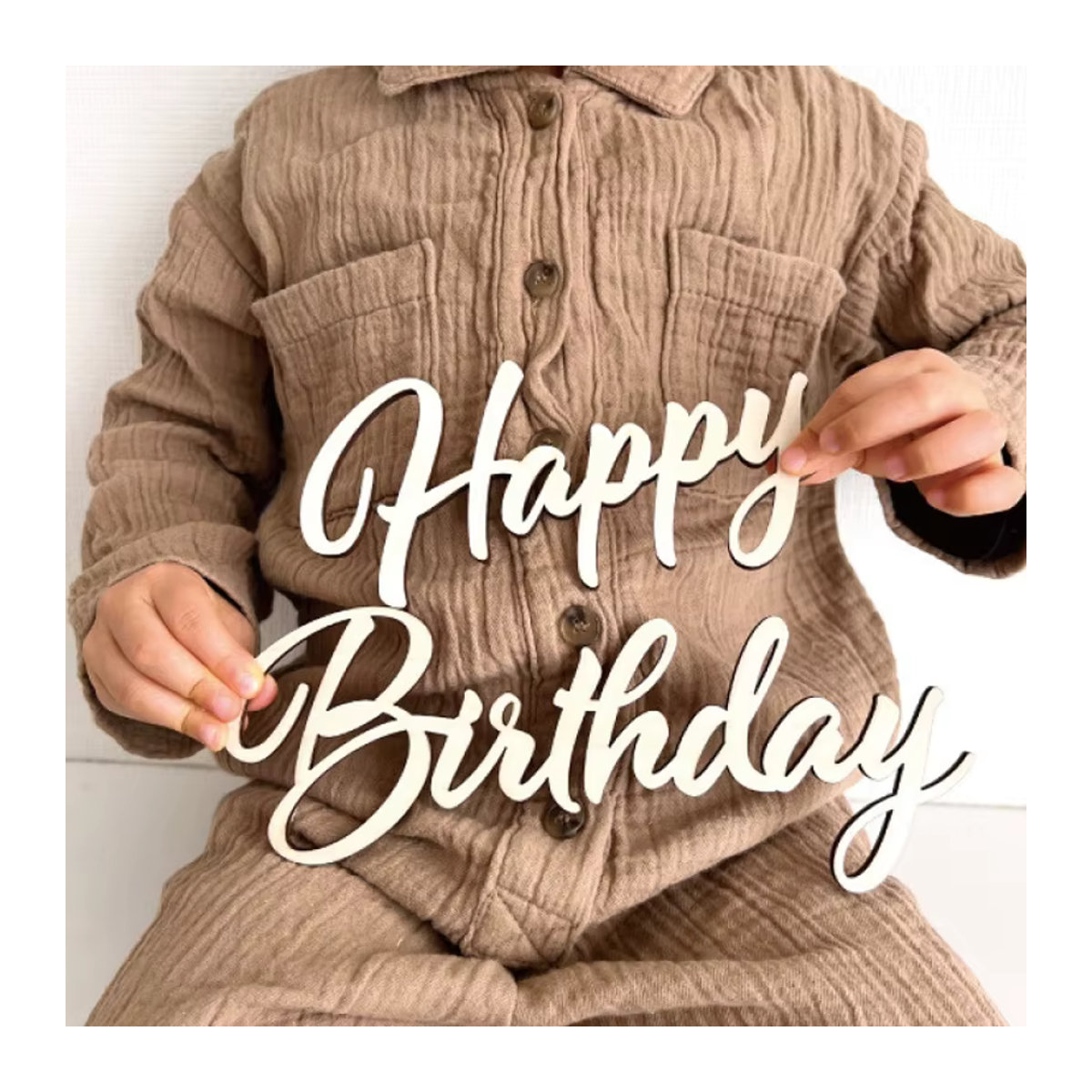 YOMDID Holz Buchstaben Dekoration für Geburtstag in Braun als hängendes Wandelement im minimalistischen Design - Bild 2