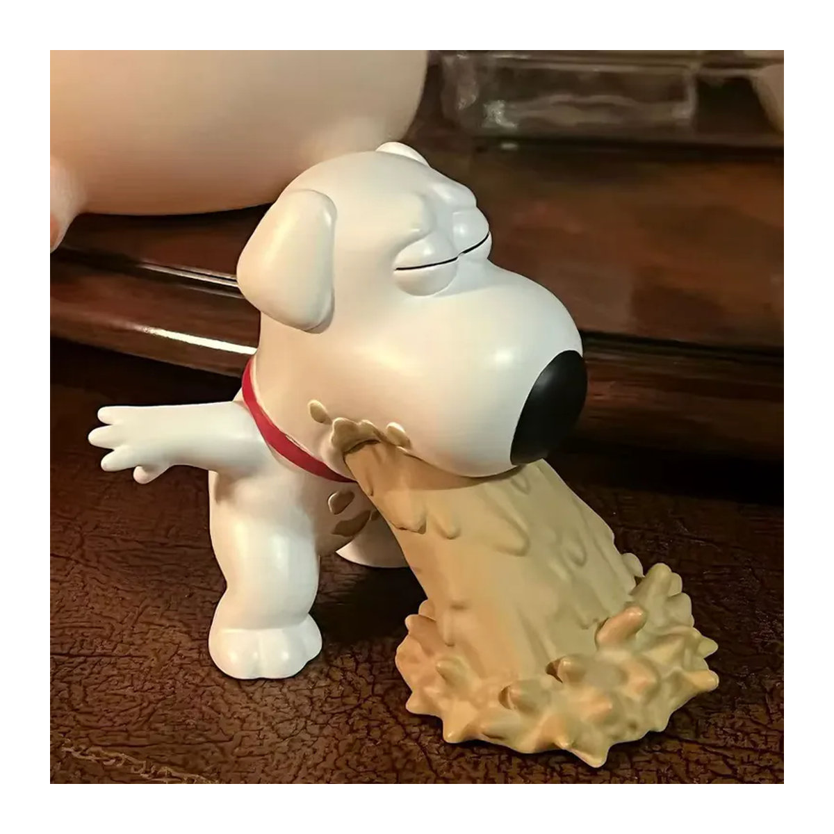 Youtooz Family Guy Brian und Stewie Griffin Actionfigur aus Kunststoff in Weiß - Bild 1