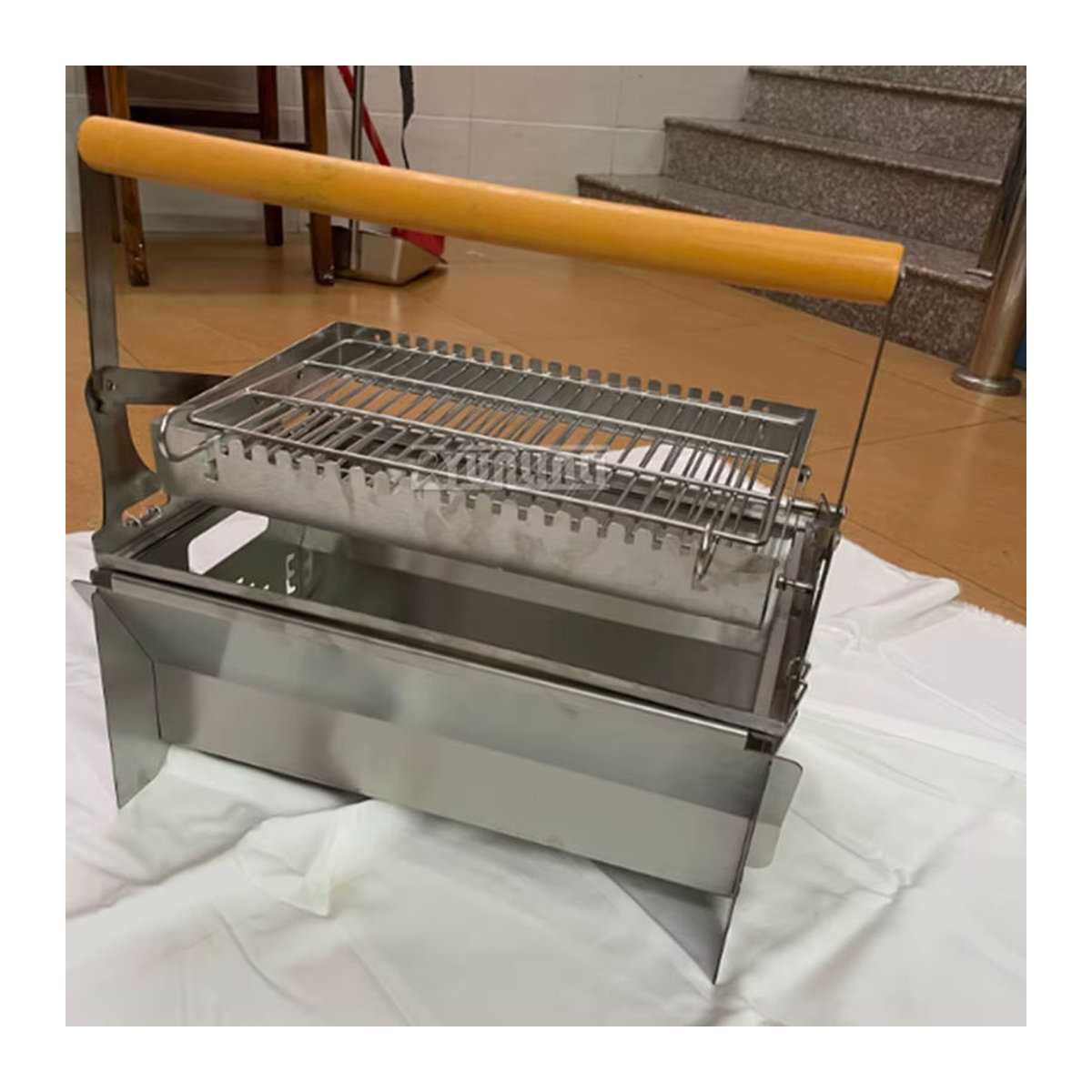 YunlinLi Flip Kippengrill für Haushalt und Outdoor, rotierender Netzgrill aus Edelstahl in Rot, wahlweise für Holzkohle oder Elektro geeignet - Bild 6