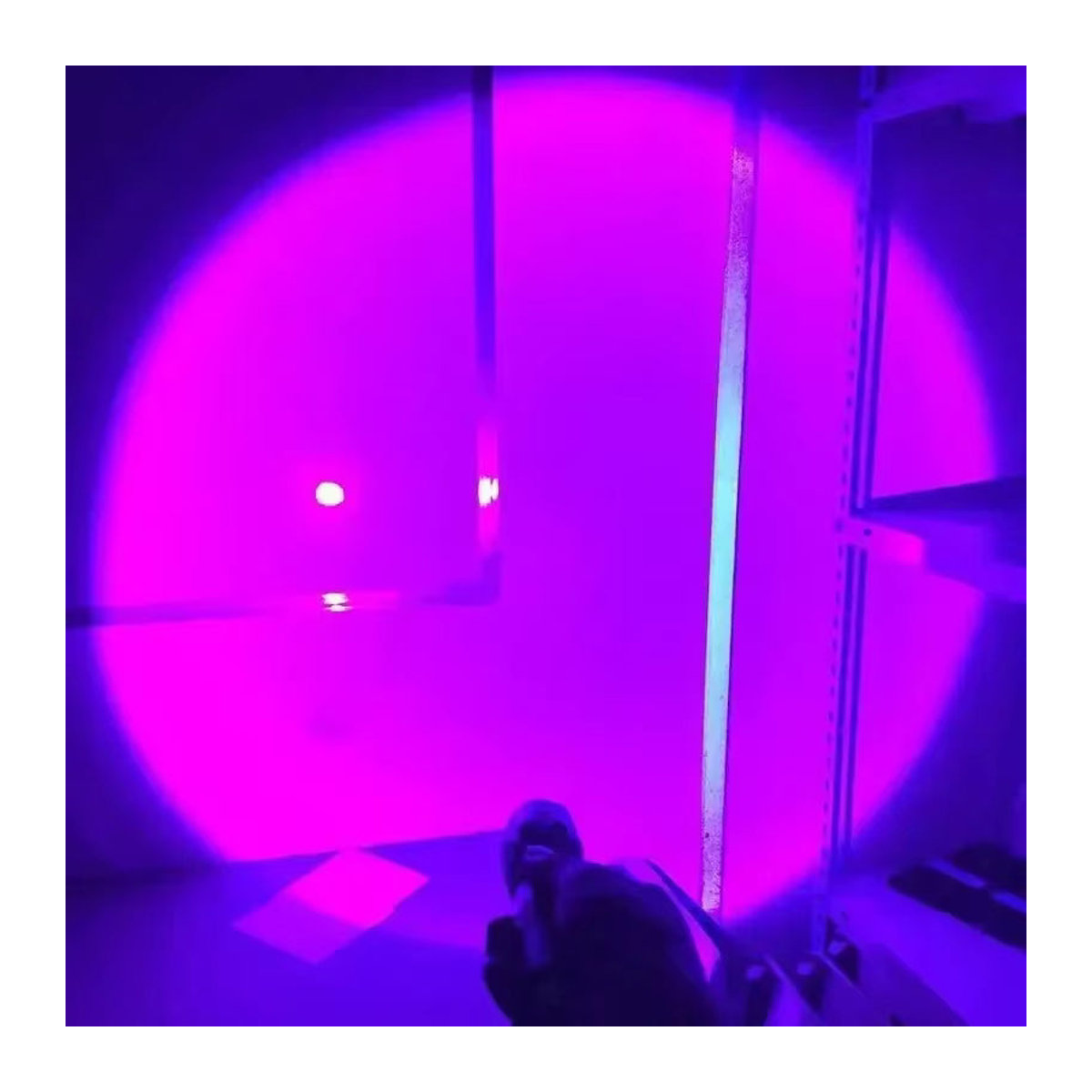Zoombare UV-Taschenlampe mit 395nm Schwarzlicht, USB wiederaufladbar zur Harzhärtung und Tierkennzeichnung - Bild 2