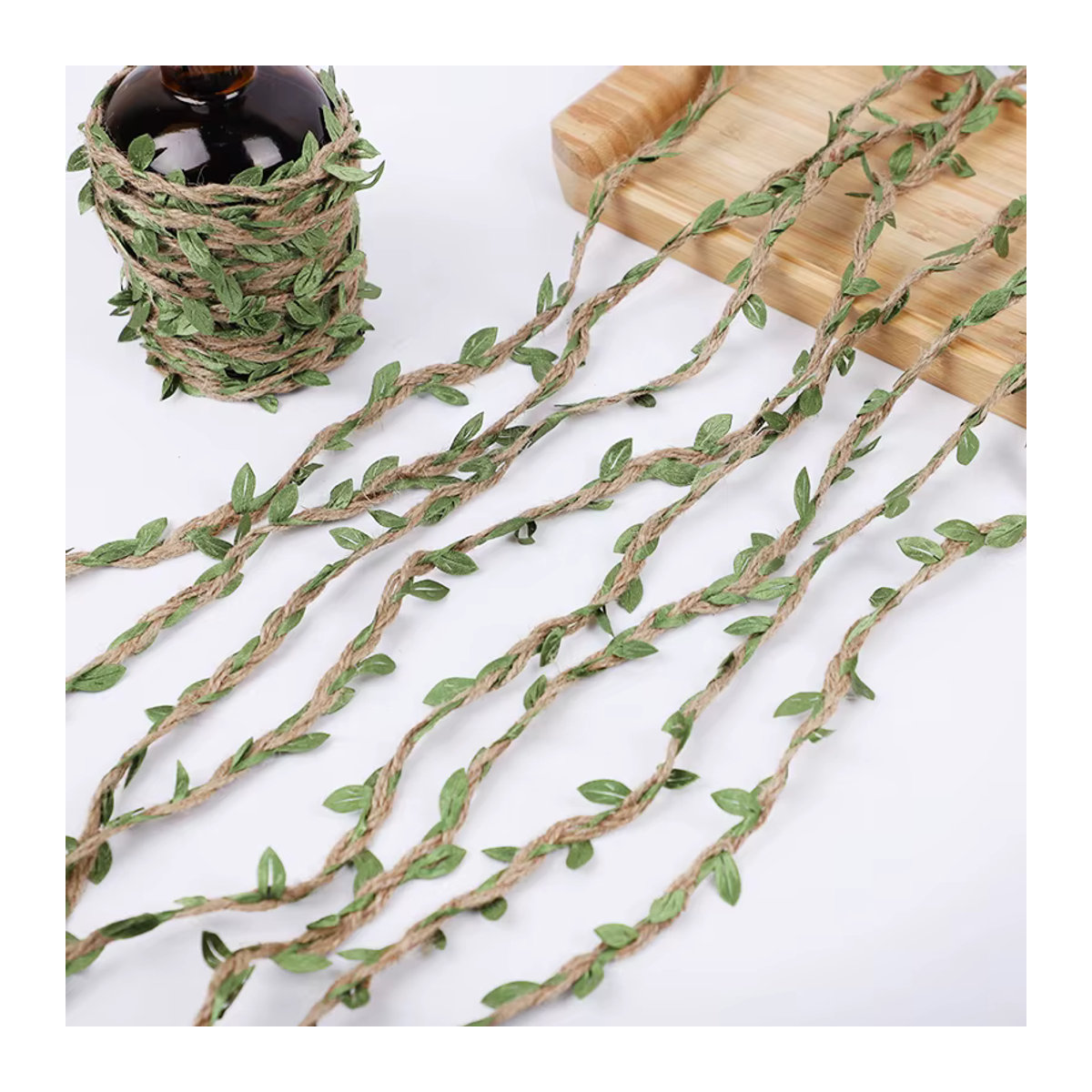 ZQCXLD Künstliche Reben Girlande aus Jute und Rattan in Grün für Hochzeiten und Party-Dekoration - Bild 2