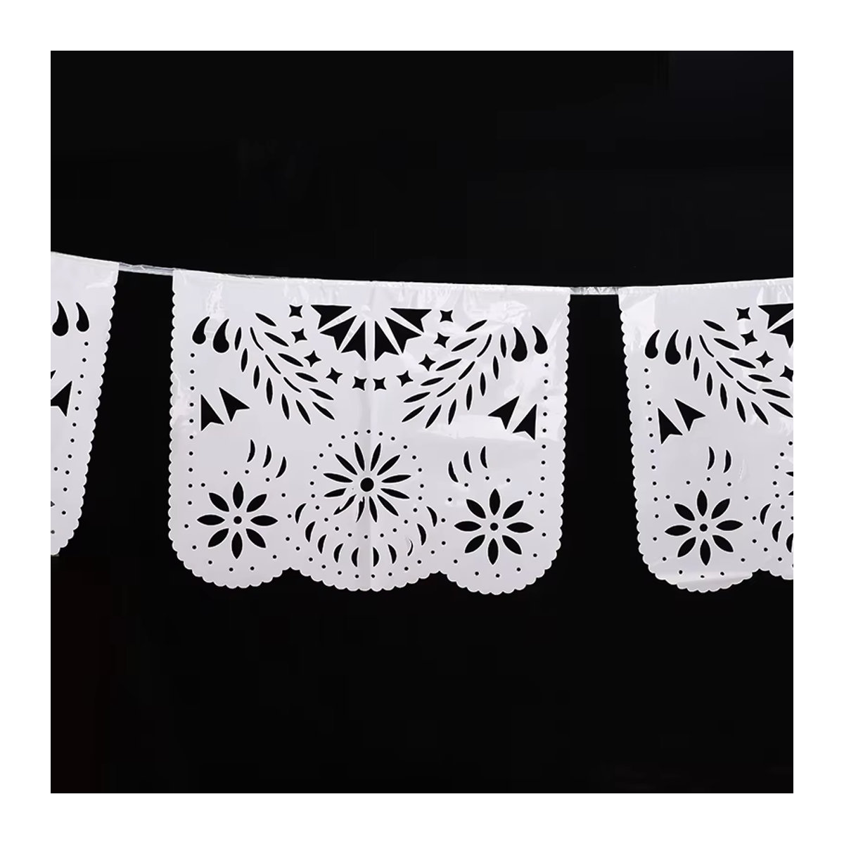 ZQCXLD Papel Picado Banner Weiß aus Kunststoff für Hochzeit und Cinco De Mayo als hängende Party-Dekoration mit Blumen- und geometrischen Mustern - Bild 5