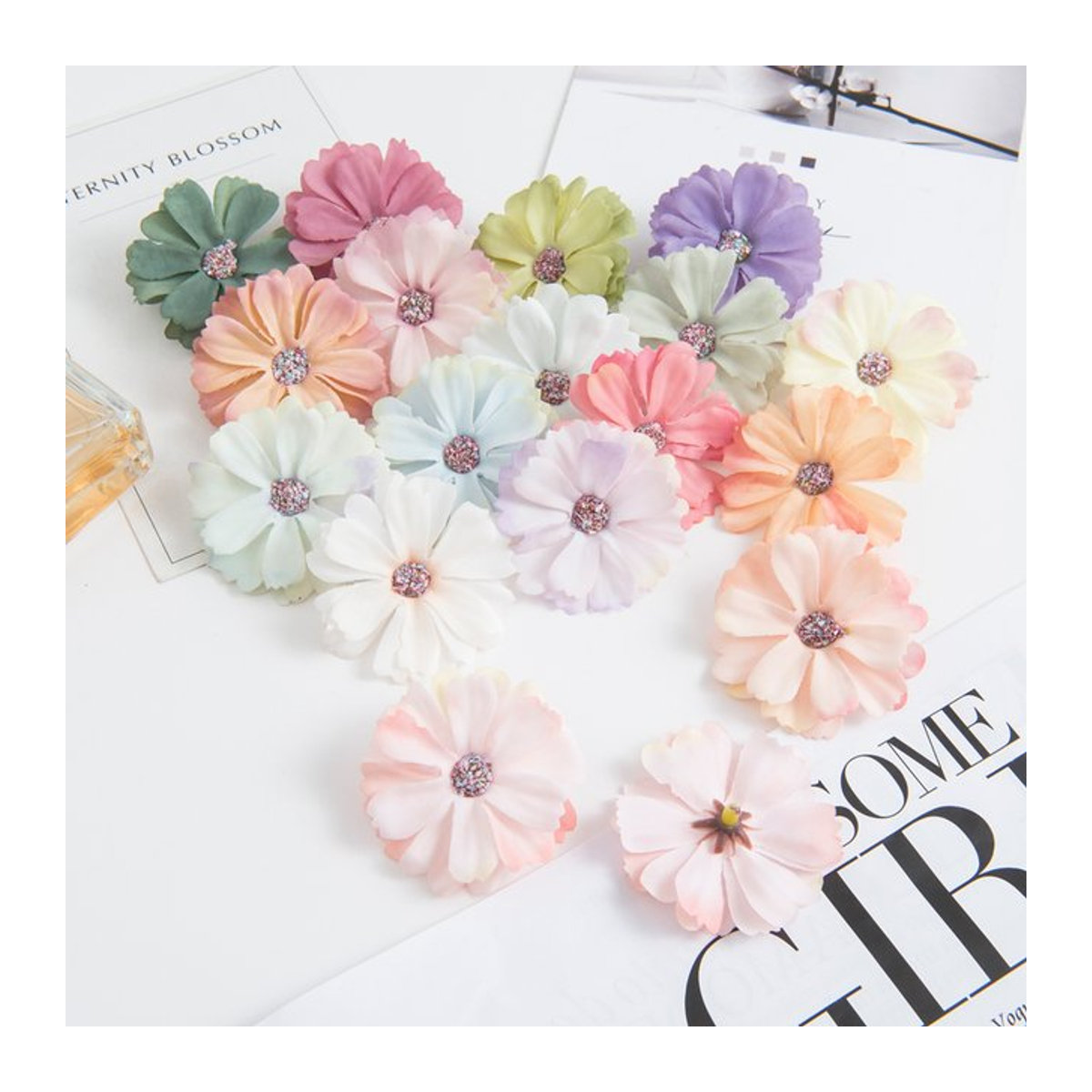 ZQCY Künstliche Gänseblümchen aus Seide in Mehrfarbig für Hochzeit und DIY Dekoration - Bild 1