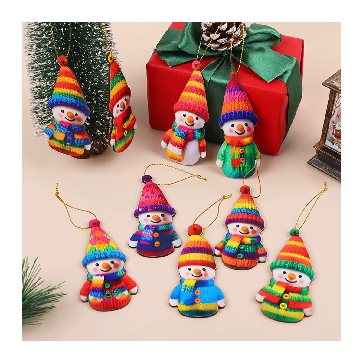 ZQNYCY 16er Set Schneemann Hängeornamente aus Kunststoff, mehrfarbige Cartoon Weihnachtsbaum Anhänger für Kinder und zur Dekoration von Haus und Kamin - Bild 2