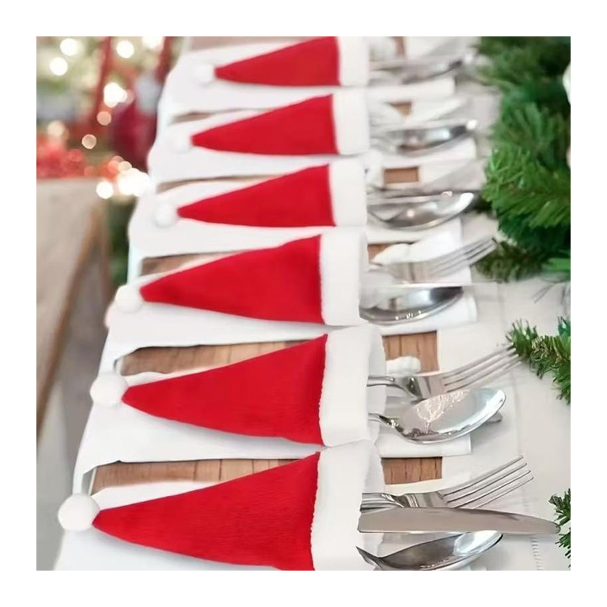 ZQNYCY Mini Weihnachtsmann-Hüte als Besteckhalter für Messer und Gabeln, rot, Textil-Tischdekoration für Weihnachten und Neujahr - Bild 1