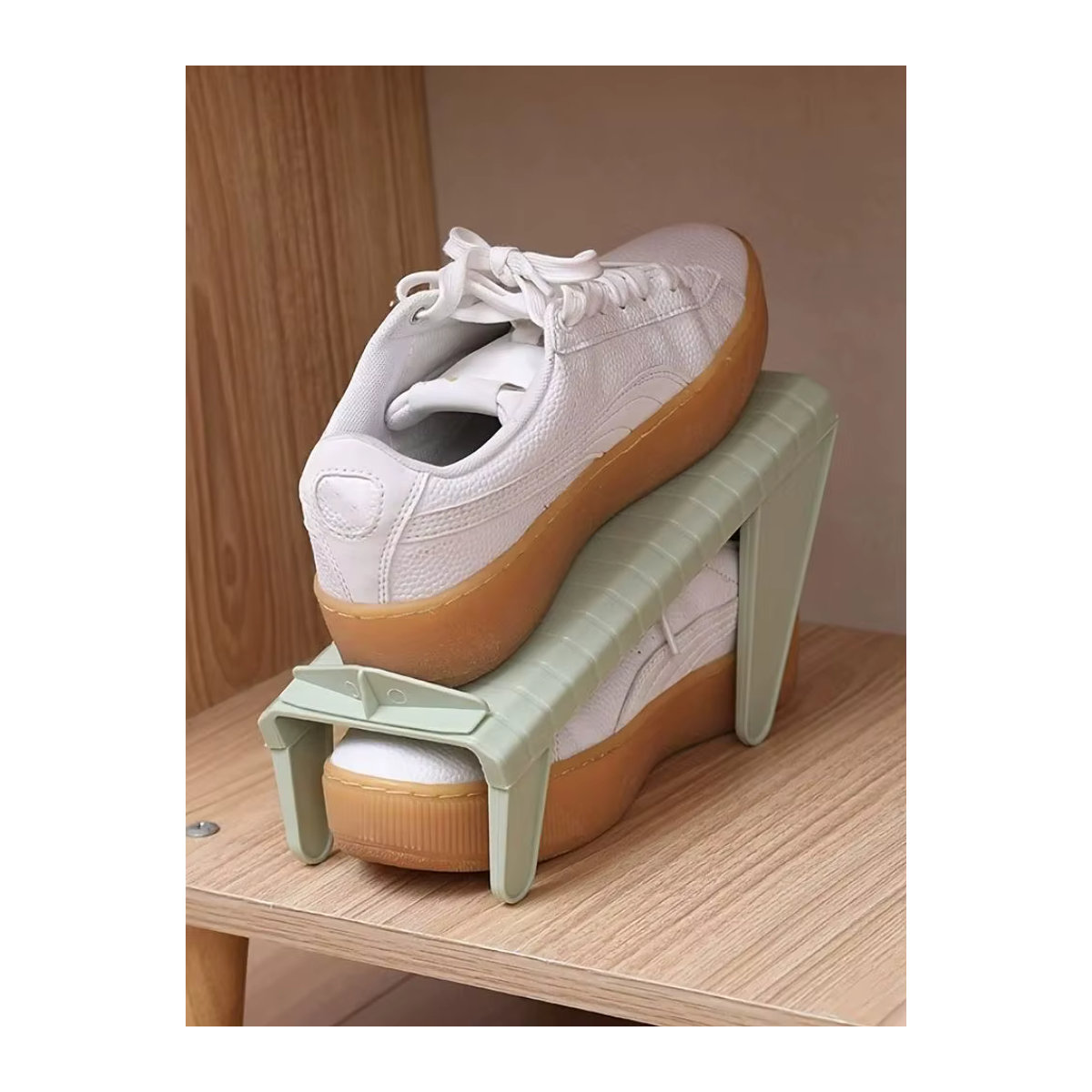 Zusammensetzbares Schuhregal aus Kunststoff in Beige zur Aufbewahrung von Lederschuhen und High-Heels - Bild 2
