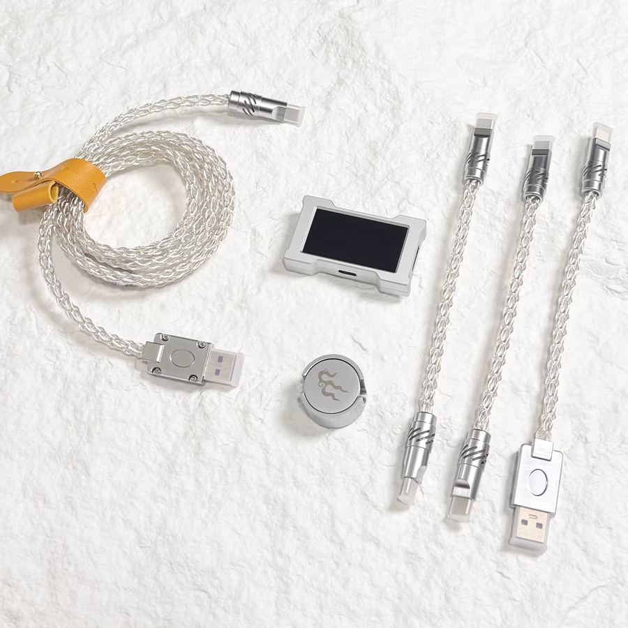 8k USB-C Tastaturkabel aus Einkristallkupfer mit magnetisch steuerbarer Beleuchtung in Silber, Länge: 1,3 m - Bild 4