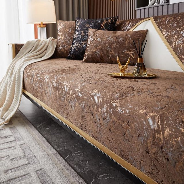 HOMEMOTION Samt-Sofabezug mit Muster in Braun und Gelb, rutschfester Schonbezug aus Polyester, Breite: 120 cm, Tiefe: 90 cm - Bild 1