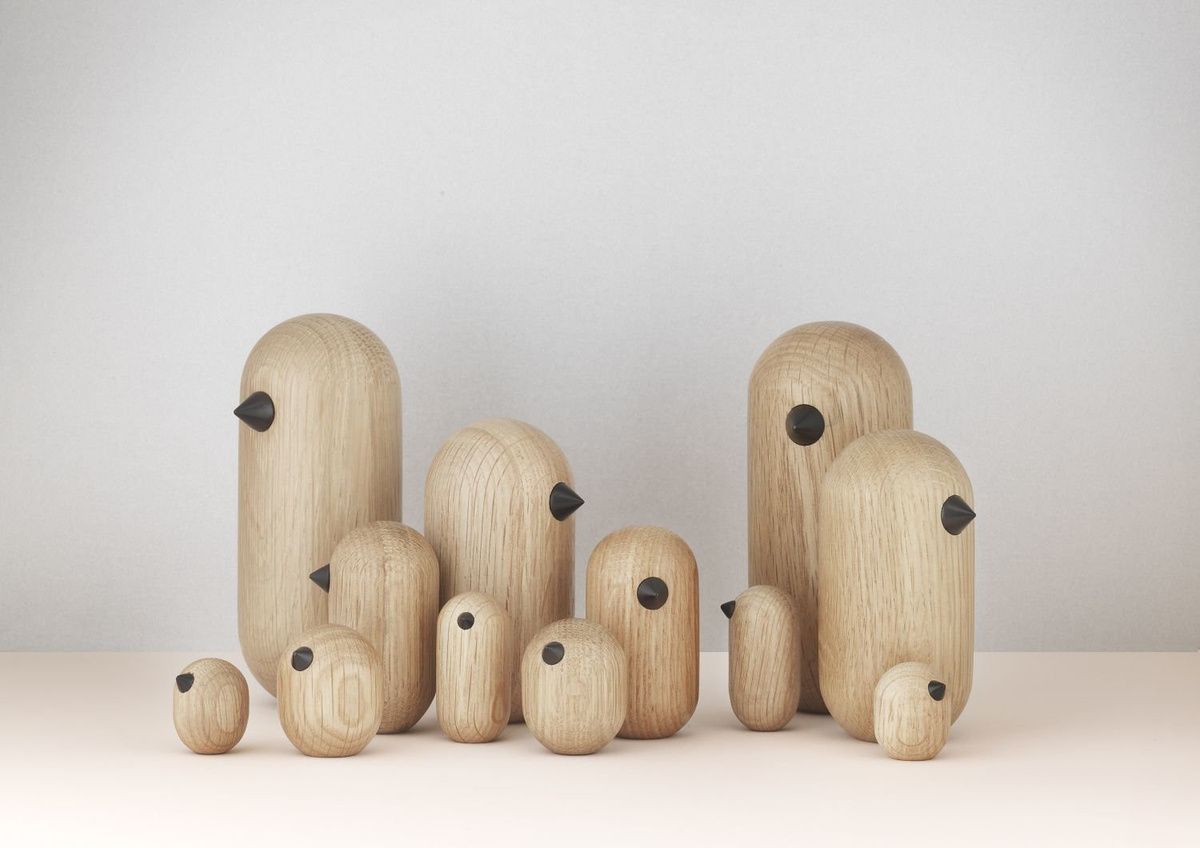 Normann Copenhagen Little Bird Tischdekoration aus Holz in Braun - Bild 1