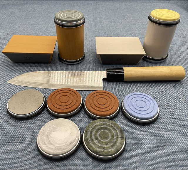 RSCHEF 4-Winkel-Rollmesserschärfer-Set mit Industrie-Diamanten für Rollenmesser und Santoku-Messer in Multicolor mit Holzbasis - Bild 1