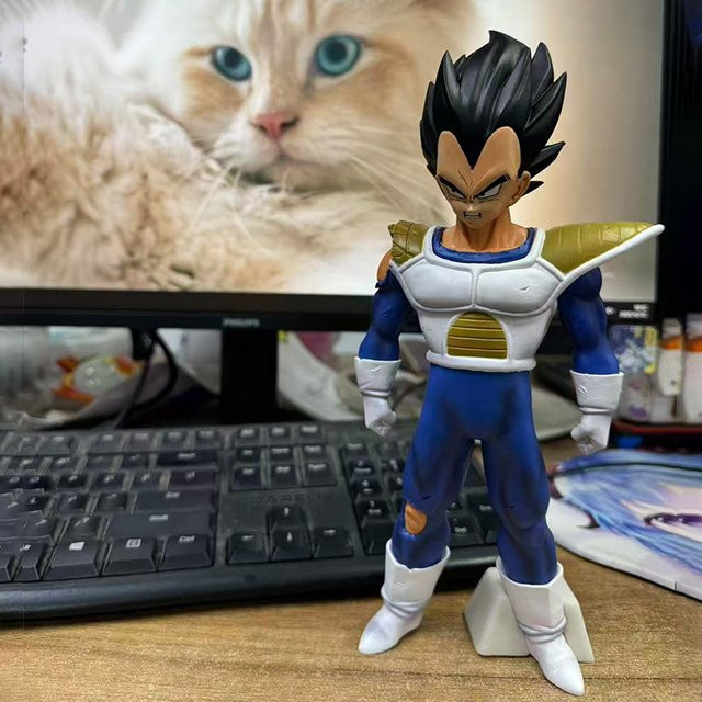 Bandai Dragon Ball Z Vegeta Super Saiyajin Vegeta, Actionfigur, 23 cm - Bild 1