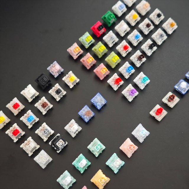 Outemu Gateron Kailh Schalter-Tester Multi-Marken-Erlebnispaket für mechanische und magnetische Tastaturen sowie Low-Profile-Schalter in Multicolor - Bild 1