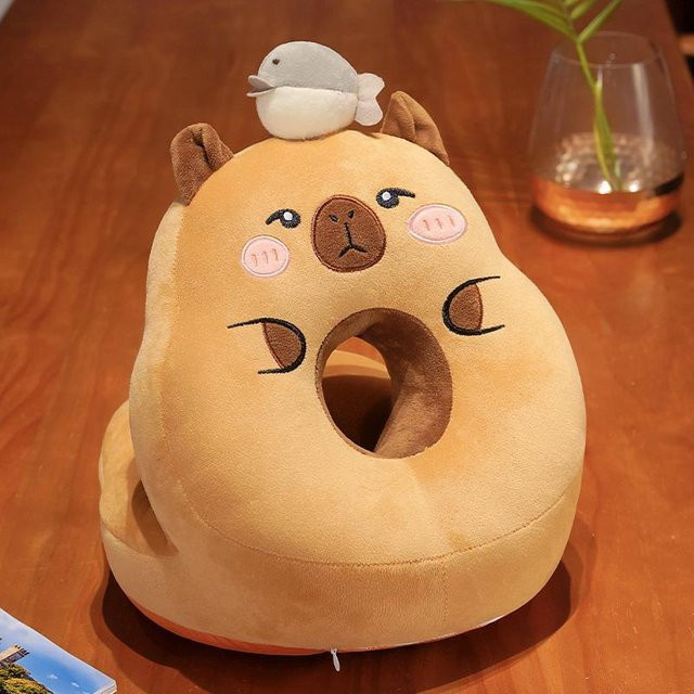 Plüsch-Capybara Schlafkissen von Yiran toy in Braun, B/H: 30 x 35 cm - Bild 1