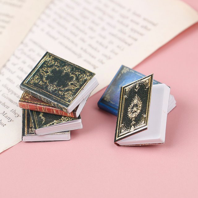 DIAPER&CORED Puppenhaus Miniatur Klassische Buch Szene, Zubehör, 3-teiliges Set - Bild 1