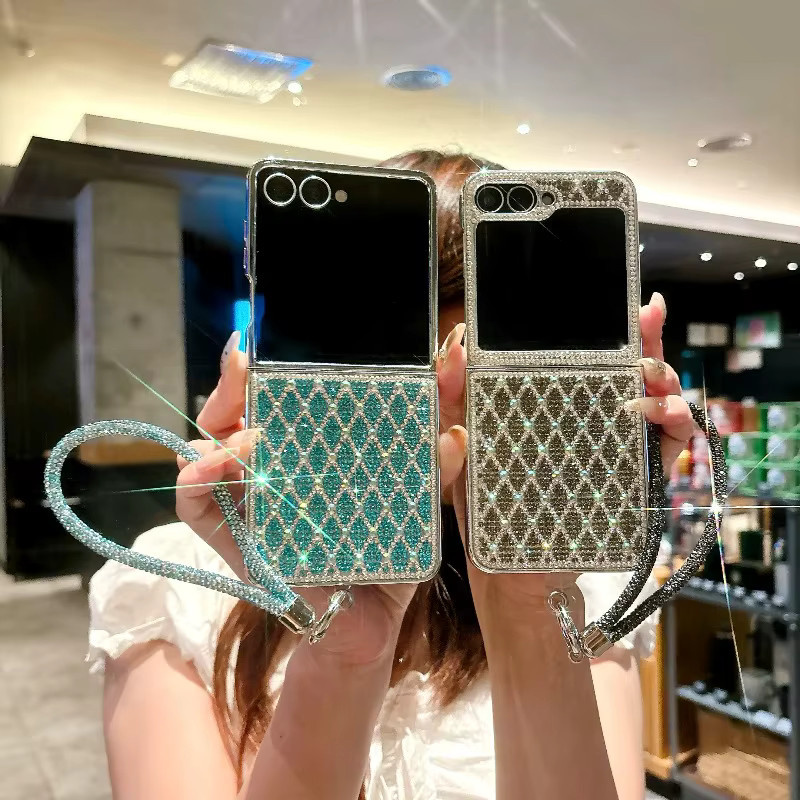 Stoßfeste Handyhülle mit Kristallbeschichtung und Diamant-Glitzer für Samsung Galaxy Z Flip 7FE, Z Flip 6, Z Flip 5 und Z Flip 4 in Grün - Bild 2