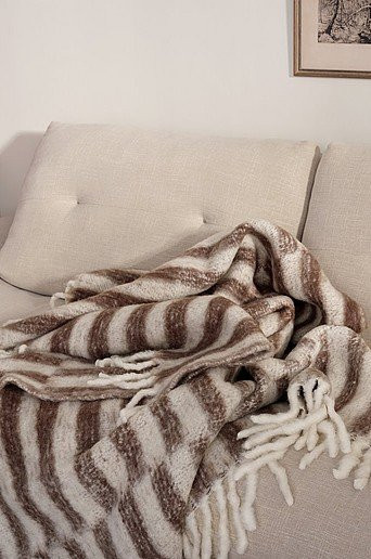 ULLI Decke aus Wollmischung mit Fransen, gestreift, Braun/Beige, B: 170 cm, T: 130 cm - Bild 1