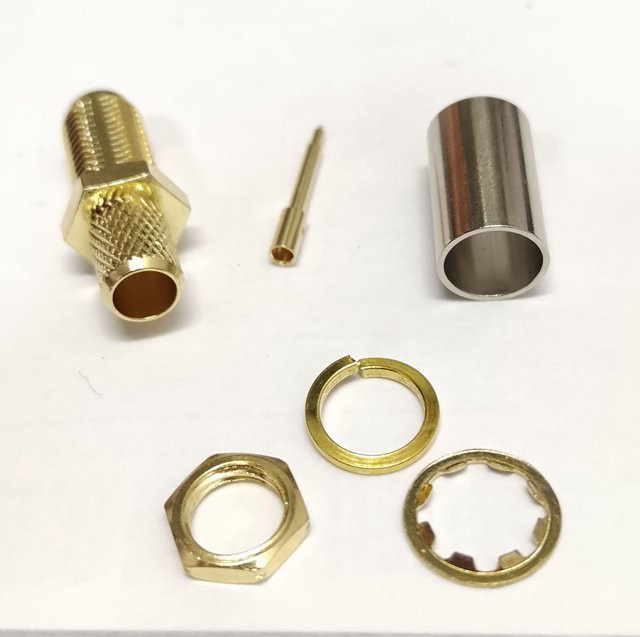 50 Stück KNONEWIN SMA-KY-4 SMA Buchsen Kupfer vergoldet für RG59 LMR240 Kabel in Gold - Bild 1