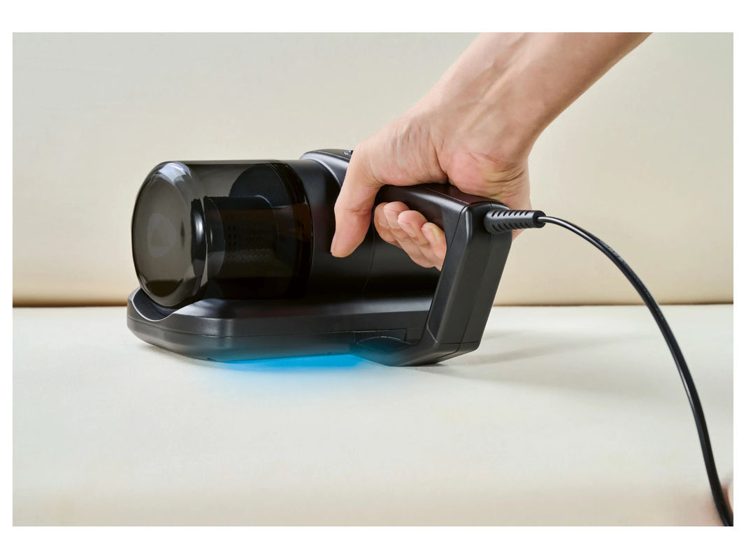 SILVERCREST Milbensauger SMS 300 C3 in Schwarz mit UV-C-Licht, Klopffunktion und HEPA-Filter - Bild 2