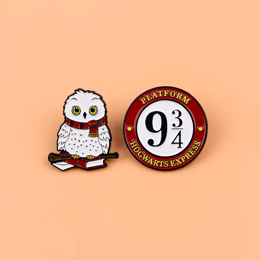 Warner Bros. Zauberer-Studenten Emaille-Pins, Broschen Abzeichen - Bild 2