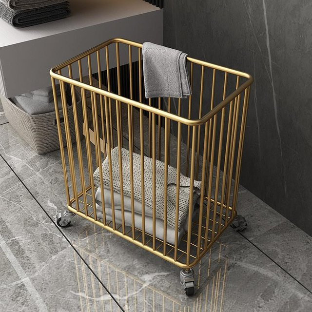 Moderner Aufbewahrungskorb für schmutzige Wäsche aus Metall in Gold im nordischen Luxus-Design - Bild 1