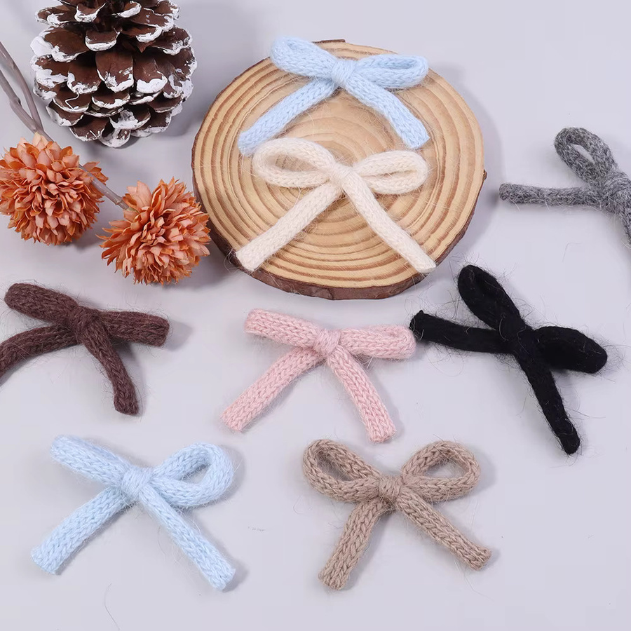 6er Set handgemachte Schleifen aus Baumwolle und Plüsch in Bunt, Gestrickte Blumen-Bowknots für Bastelarbeiten und Geschenke, B/H: 5 x 7 cm - Bild 5