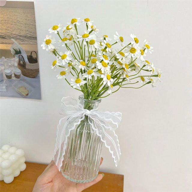 Künstliche Chrysanthemen in Beige und Weiß für deine Tischdekoration, Hochzeitsfloristik und Gartenarrangements - Bild 1