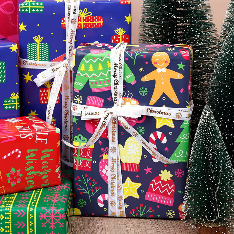 Buntes Weihnachts-Geschenkpapier mit Lebkuchenmann-Motiv aus Kraftpapier als Jumbo-Rolle - Bild 4