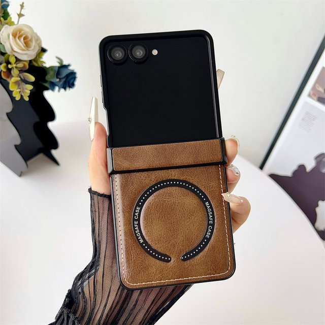 Samsung Galaxy Z Flip 8 7 6 5 4 Handyhülle aus PU-Leder mit magnetischer kabelloser Ladefunktion in Grün - Bild 1