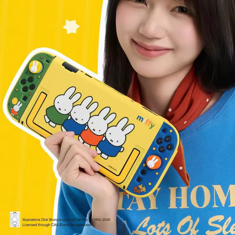Miffy Co-Branded Schutzhülle für Nintendo Switch 2 in Transparent mit Tastenkappen - Bild 3