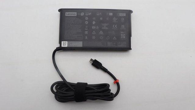 Lenovo USB-C Netzteil AC-Adapter 135W in Schwarz (5A10W86326) - Bild 1