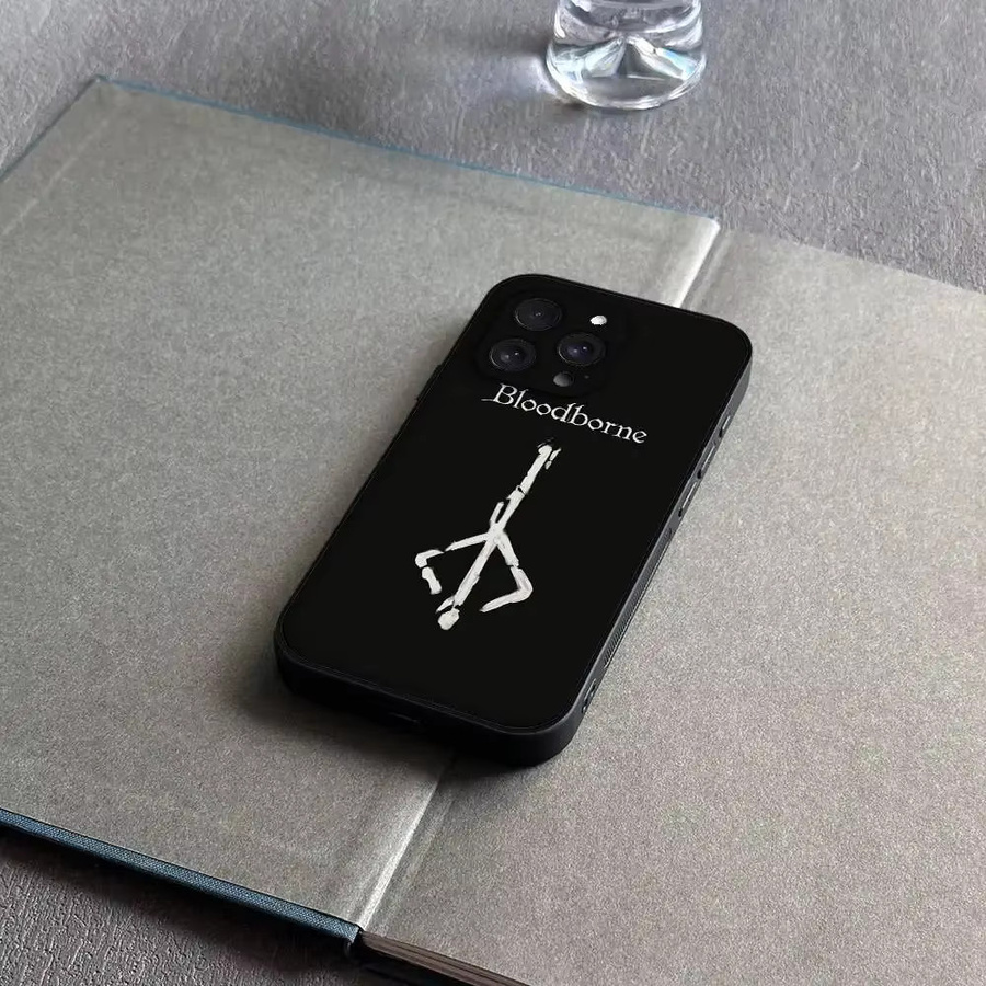 Stoßfeste Handyhülle im Bloodborne-Design für iPhone Modelle, Matte Schutzhülle in Schwarz - Bild 4