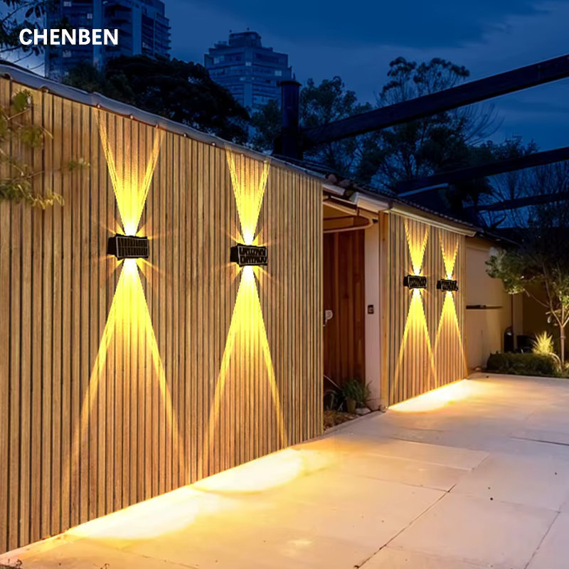 CHENBEN Solar-LED-Wandleuchte für den Außenbereich in Schwarz mit Auf- und Abwärtsbeleuchtung und warmweißem Licht - Bild 4