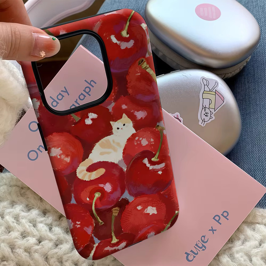 Potdemiel Handyhülle Cherry Cluster & Cream Tabby Cat für iPhone 17 16 15 14 13 Pro Max Plus mit doppelschichtiger Rückseite, Multicolor/Rot - Bild 5