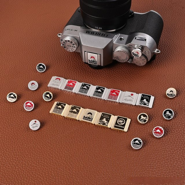 Fujifilm Metall Kamera Blitzschuhabdeckung und Auslöseknopf in Silber für XS10 XM5 XE4 XT5 XT30II XH2S XA7 - Bild 1