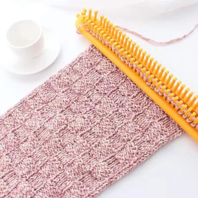 QJH Strickwebrahmen aus Kunststoff mit langem Griff für DIY-Webarbeiten zur Herstellung von Pompons, Socken, Mützen und Schals, 1 Stück - Bild 1