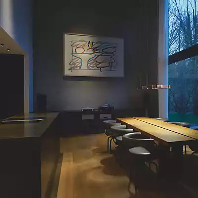 Occhio Mito Sospeso 40 Fix Up Room LED Pendelleuchte in Roségold und Weiß Matt mit x-tra warmem Licht (2.200-3.500 K) - Bild 1