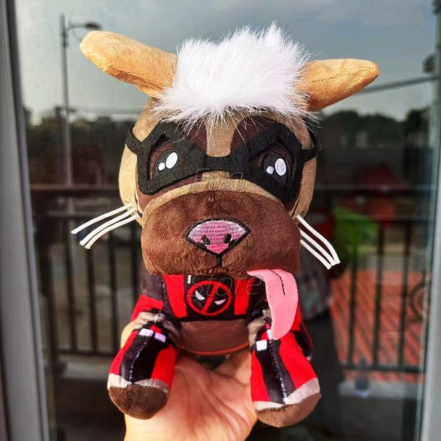 Bandai Marvel Wolverine Deadpool Hund, Plüschfigur, 25 cm - Bild 1